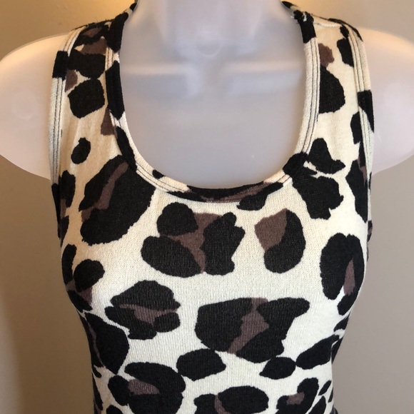 Dress - Picture 2 of 6